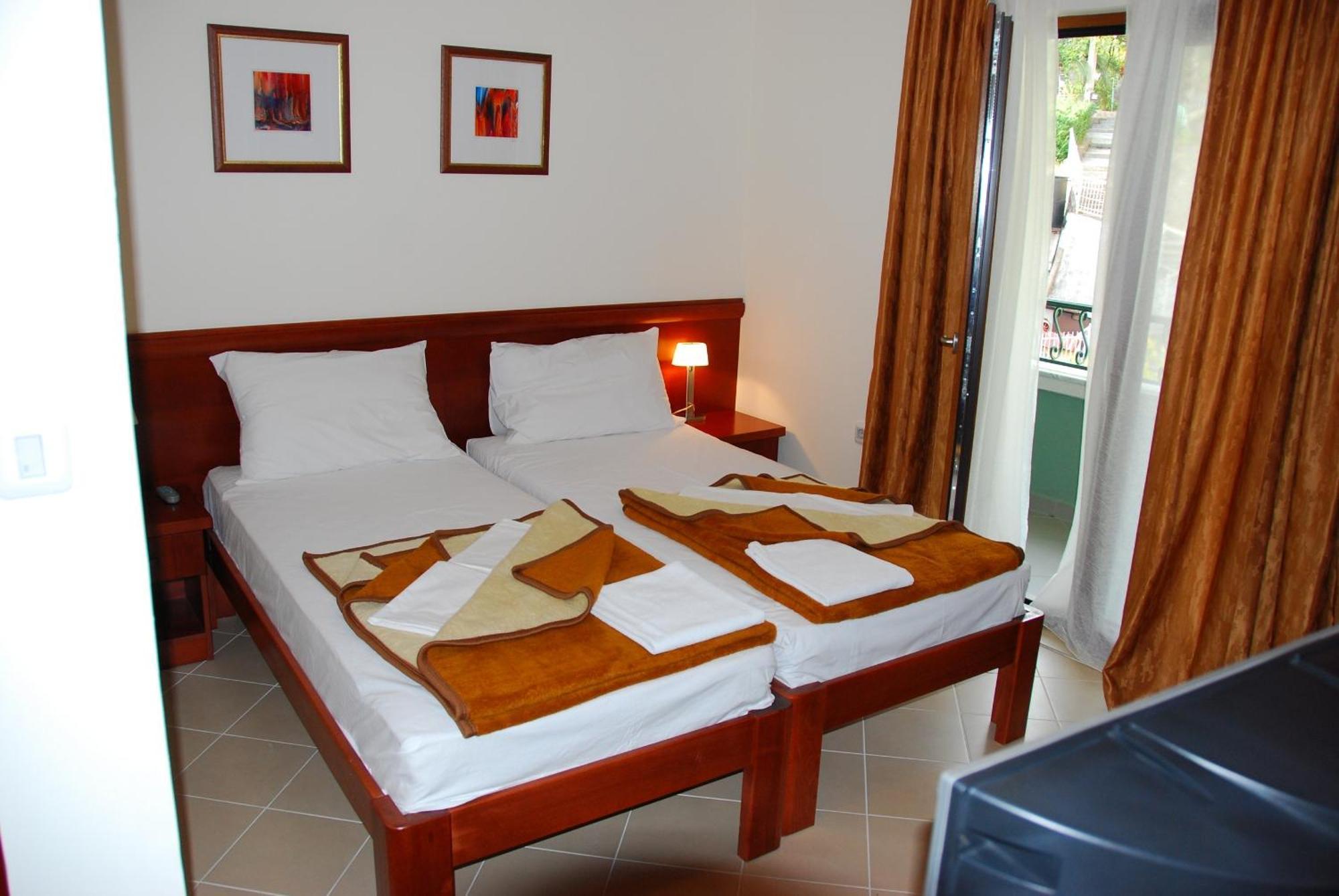 Apartments Krapina Budva Dış mekan fotoğraf