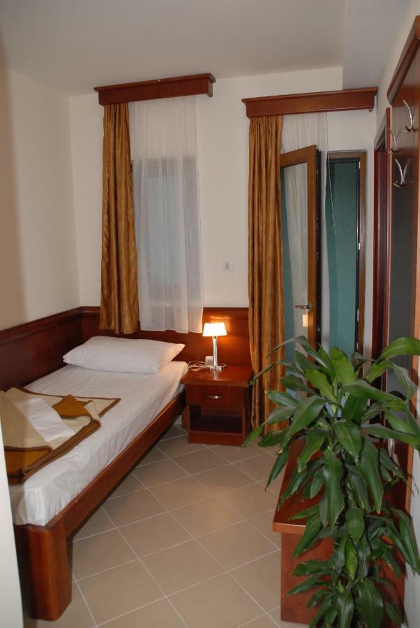 Apartments Krapina Budva Dış mekan fotoğraf